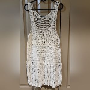 Earthbound trading Co crochet top